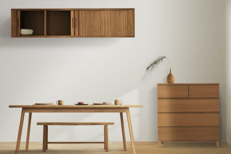 wooden-furniture-in-minimal-dining-room-interior-design.jpg
